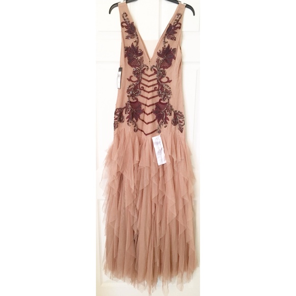 NEW BCBGMaxazria Floral Embroidered Tulle Gown - Picture 7 of 8